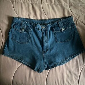 Denim Shorys
Perfect condition
Size 3x
Shein